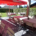 מלון Dorfgasthof Staberhof