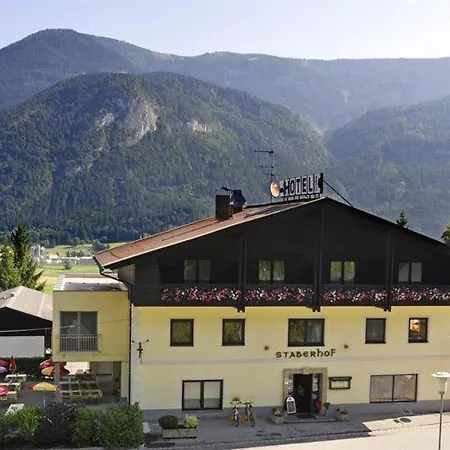 Hotel Dorfgasthof Staberhof 3*