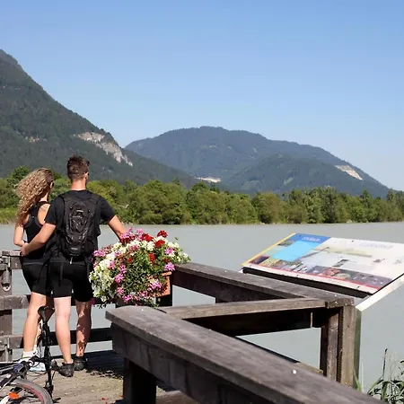 Dorfgasthof Staberhof Szálloda 3*