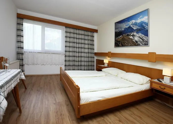 מלון Dorfgasthof Staberhof