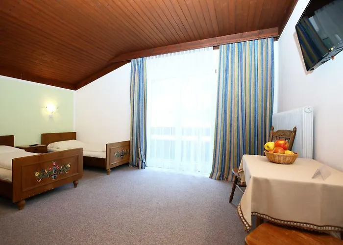 Dorfgasthof Staberhof Отель Kellerberg